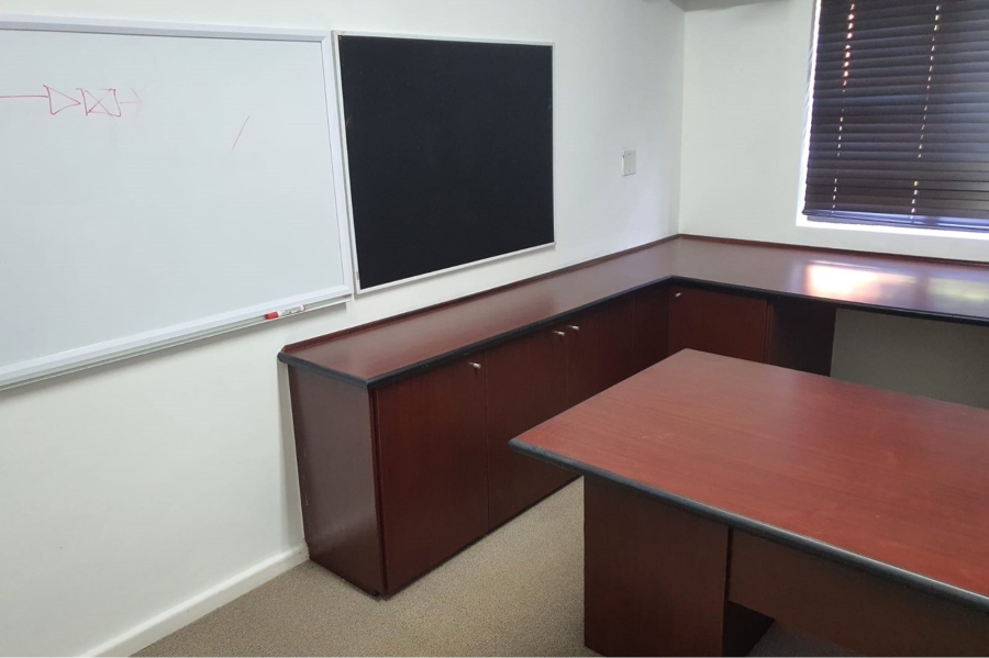 To Let commercial Property for Rent in Newton Park Eastern Cape